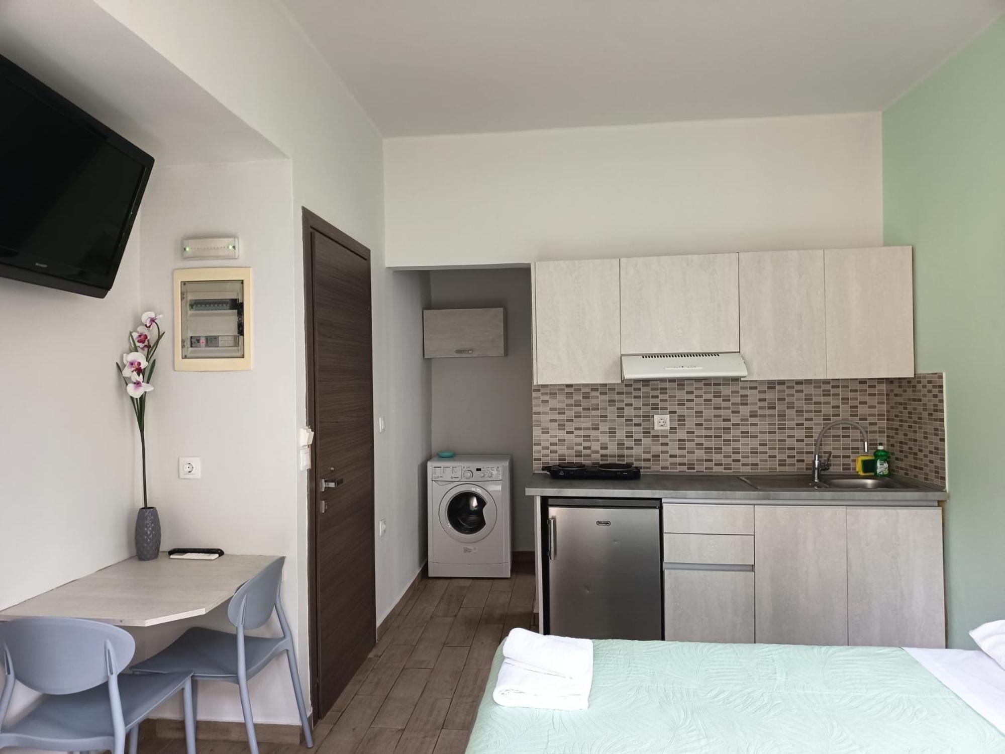 Lilian'S Seaview-Party Street-Youth Studios Rhodes City Habitación foto